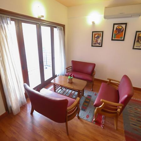 Hotel Casa Broadway Calcutta Exteriör bild